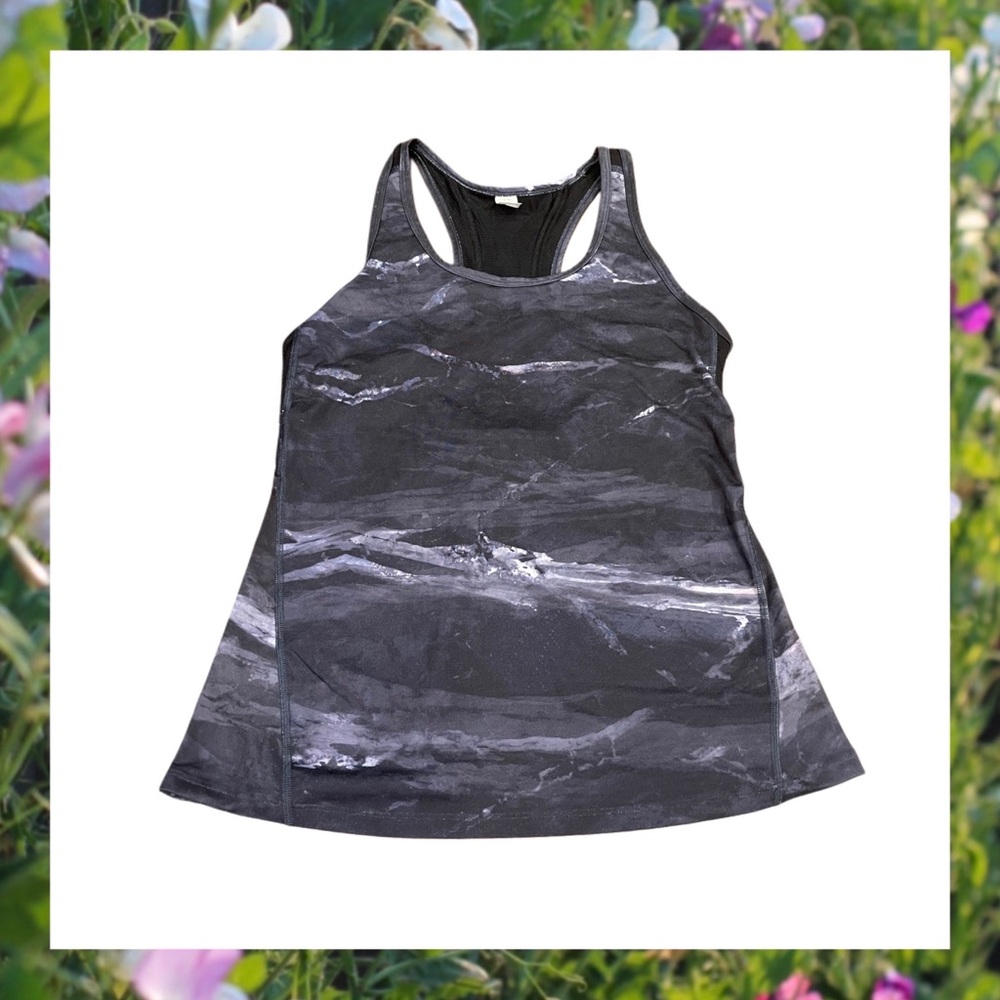GAP Fit Gray Racerback Tank Top Sleeveless Athletic. Size M
